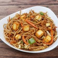 Veg Paneer Hakka Noodles
